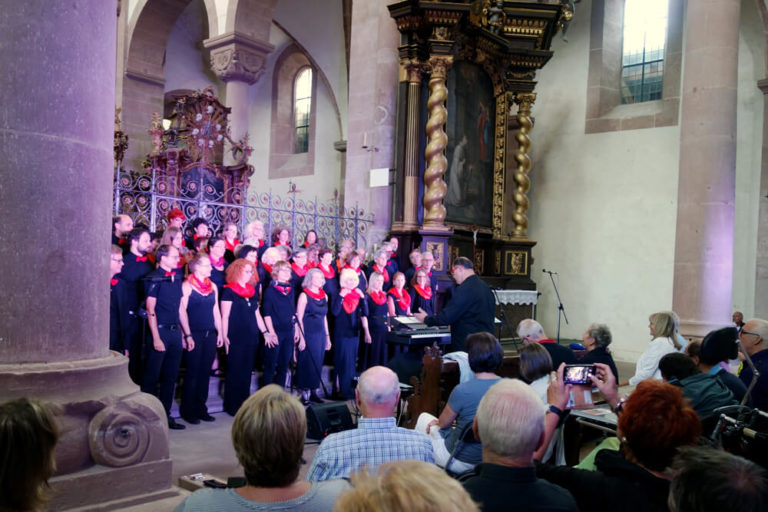 Mehr über den Artikel erfahren Benefizkonzert mit Gospel-Rock-Pop Chor
