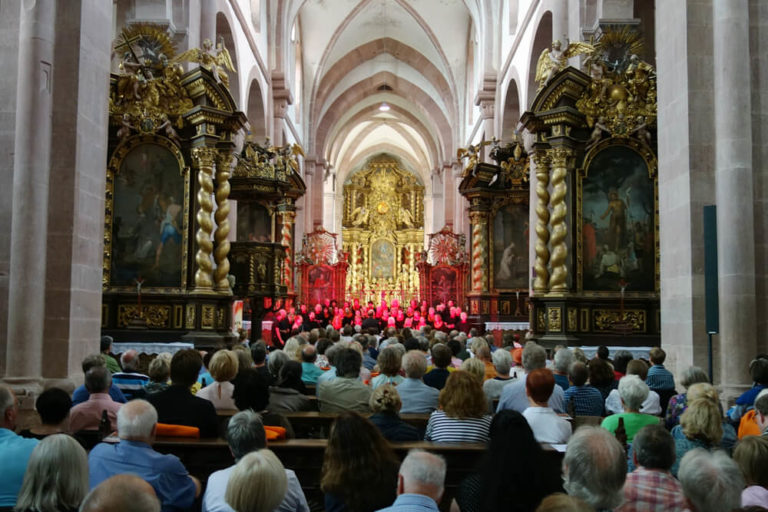 Benefizkonzert mit dem Gospel-Rock-Pop Chor „Voices“