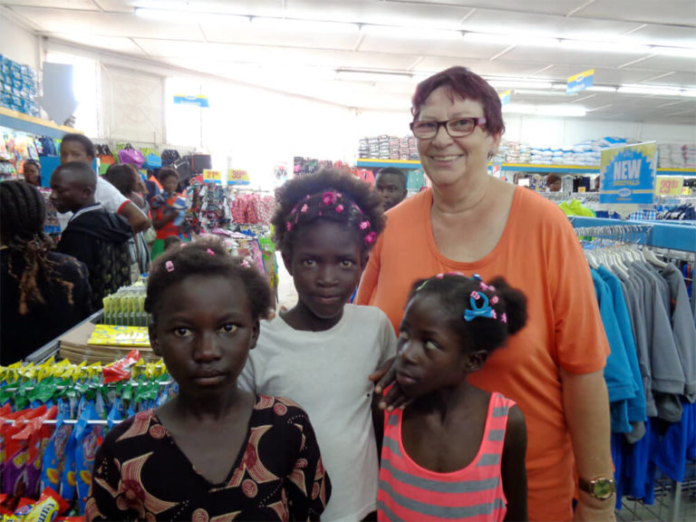 Einkaufen in Luanshya, Sambia 2015