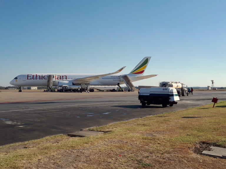 Flugzeug, Sambia 2019