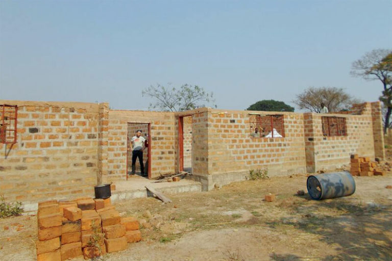 Rohbau der Primary School in St. Kalemba, Sambia 2013