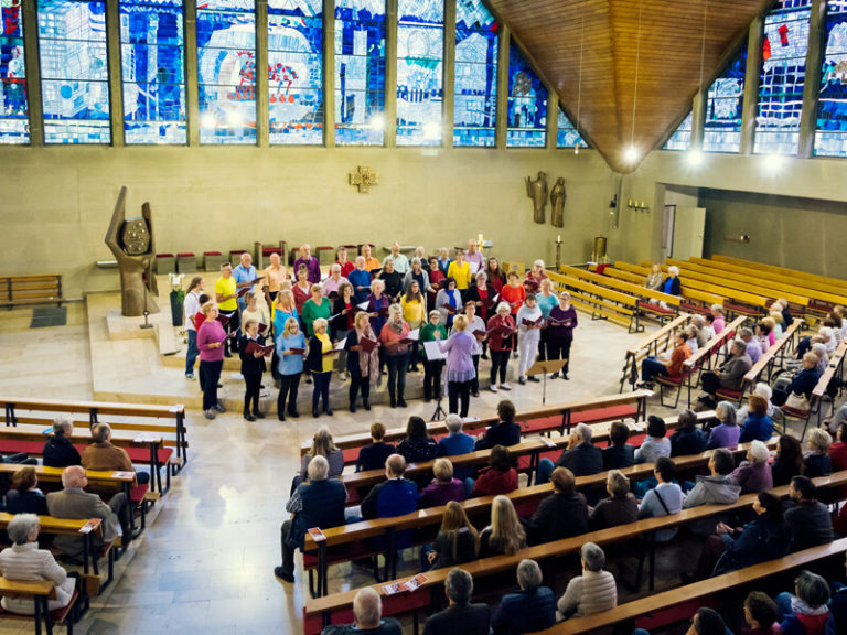 Benefizkonzert mit dem Gospel-Rock-Pop Chor „Voices“