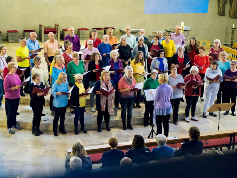 Benefizkonzert mit dem Gospel-Rock-Pop Chor „Voices“