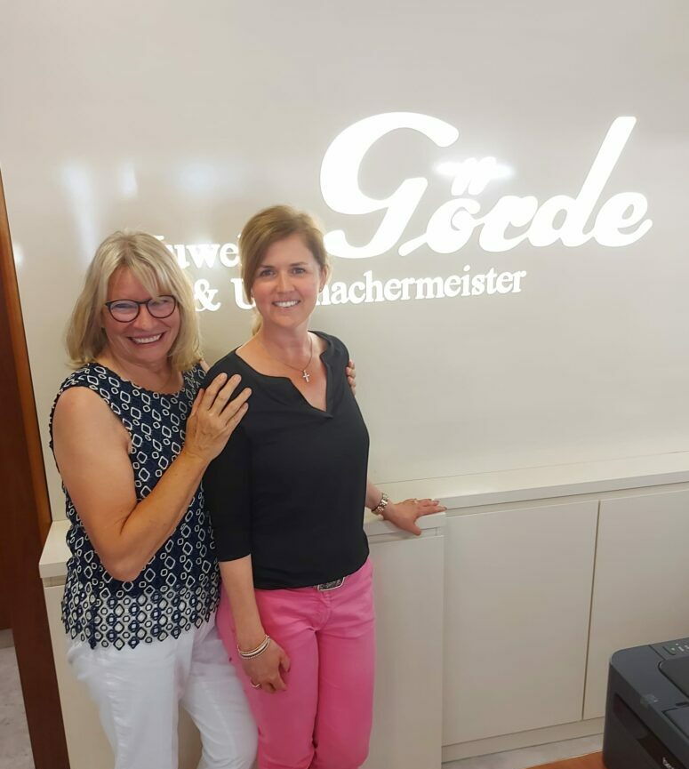 Du betrachtest gerade Juwelierin mit goldenem Herzen