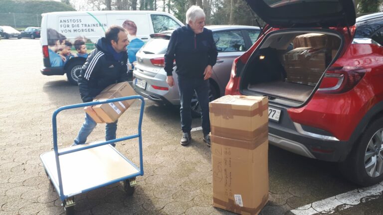 Trikots SSK einladen