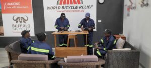 Jede Schule hat nun ...