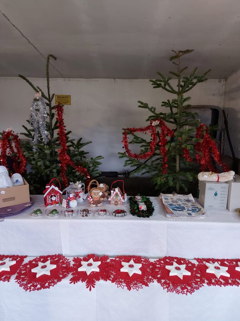 Weihnachtstombola 25-4