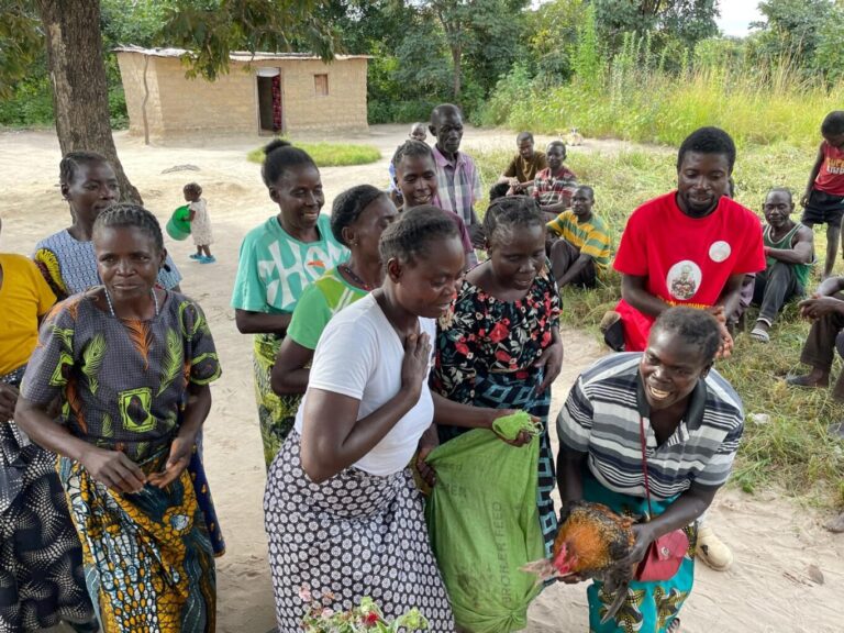 ... und offiziell übergeben.