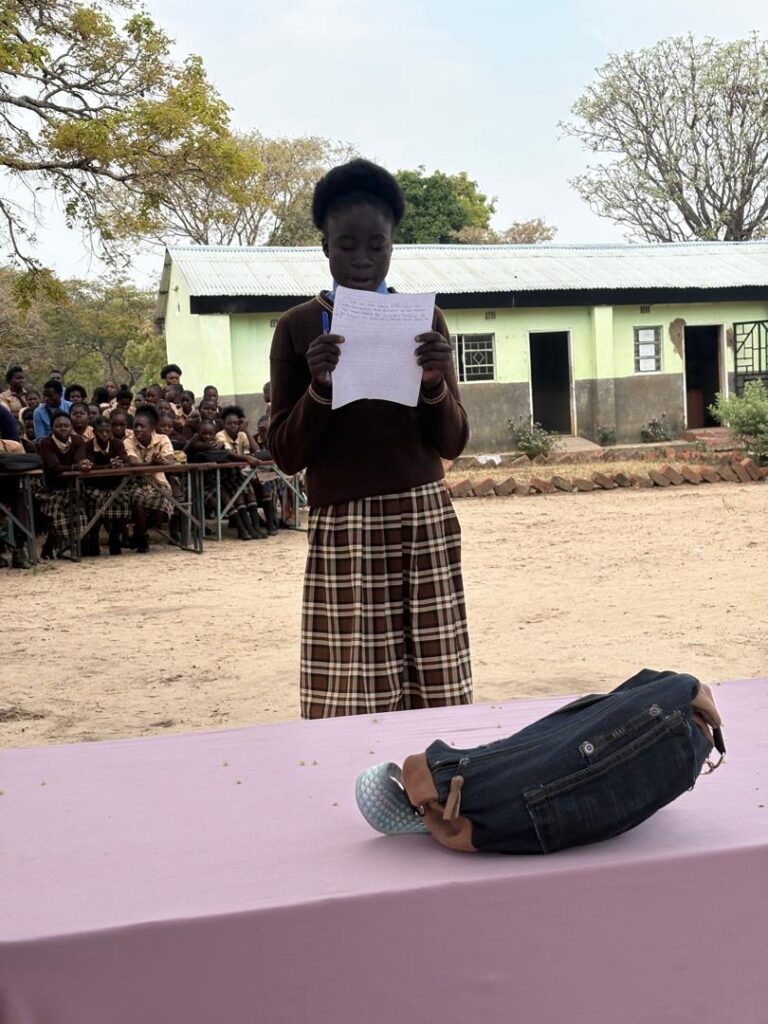 Schülersprecherin dankt Sambia e. V. 2026